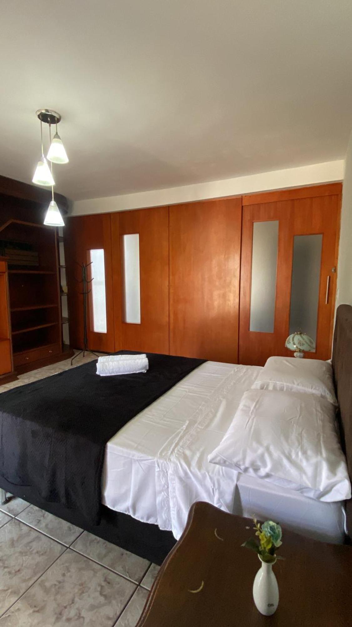 Triana Guest House Фос-ду-Іґуасу Екстер'єр фото
