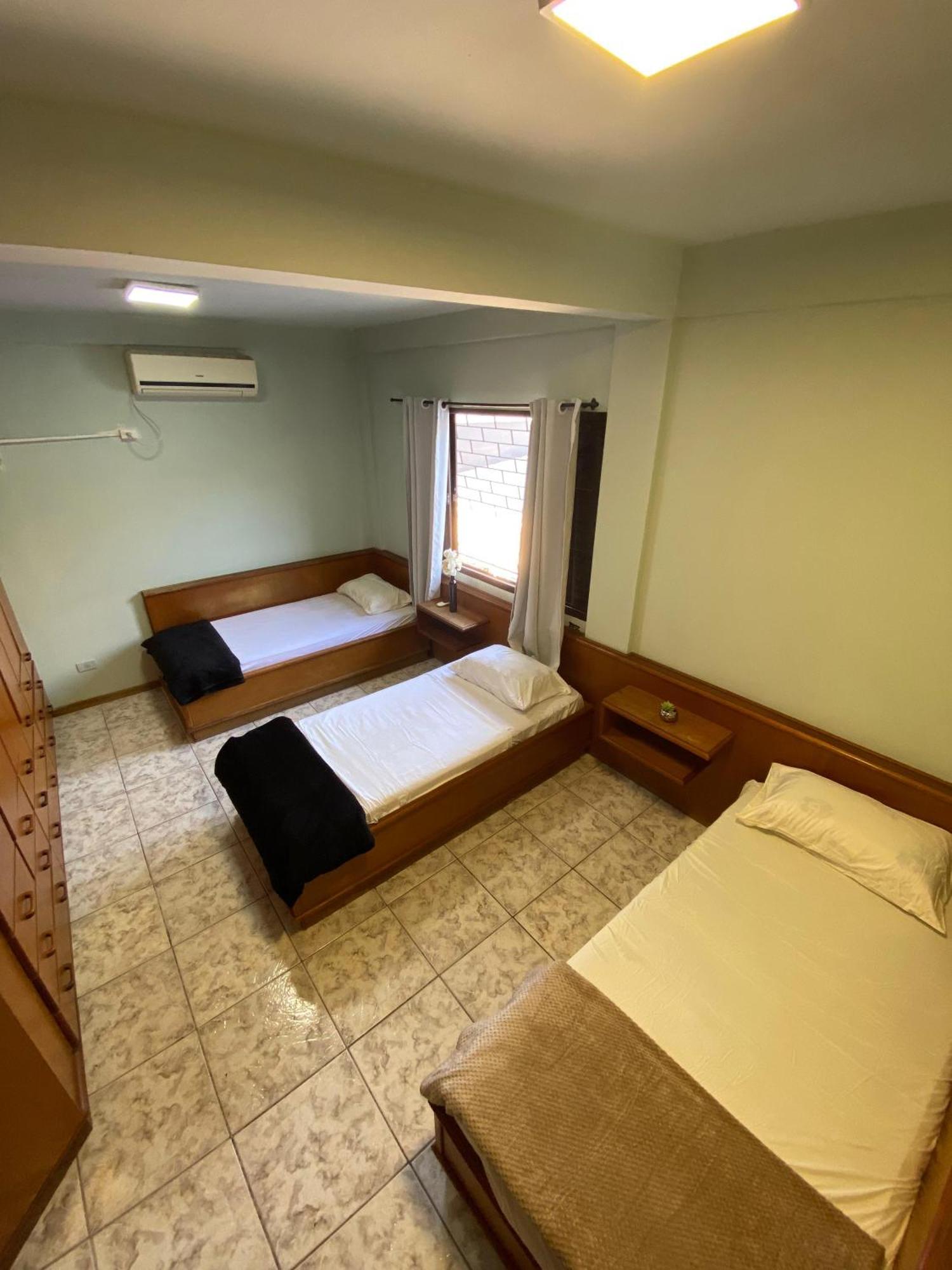 Triana Guest House Фос-ду-Іґуасу Екстер'єр фото